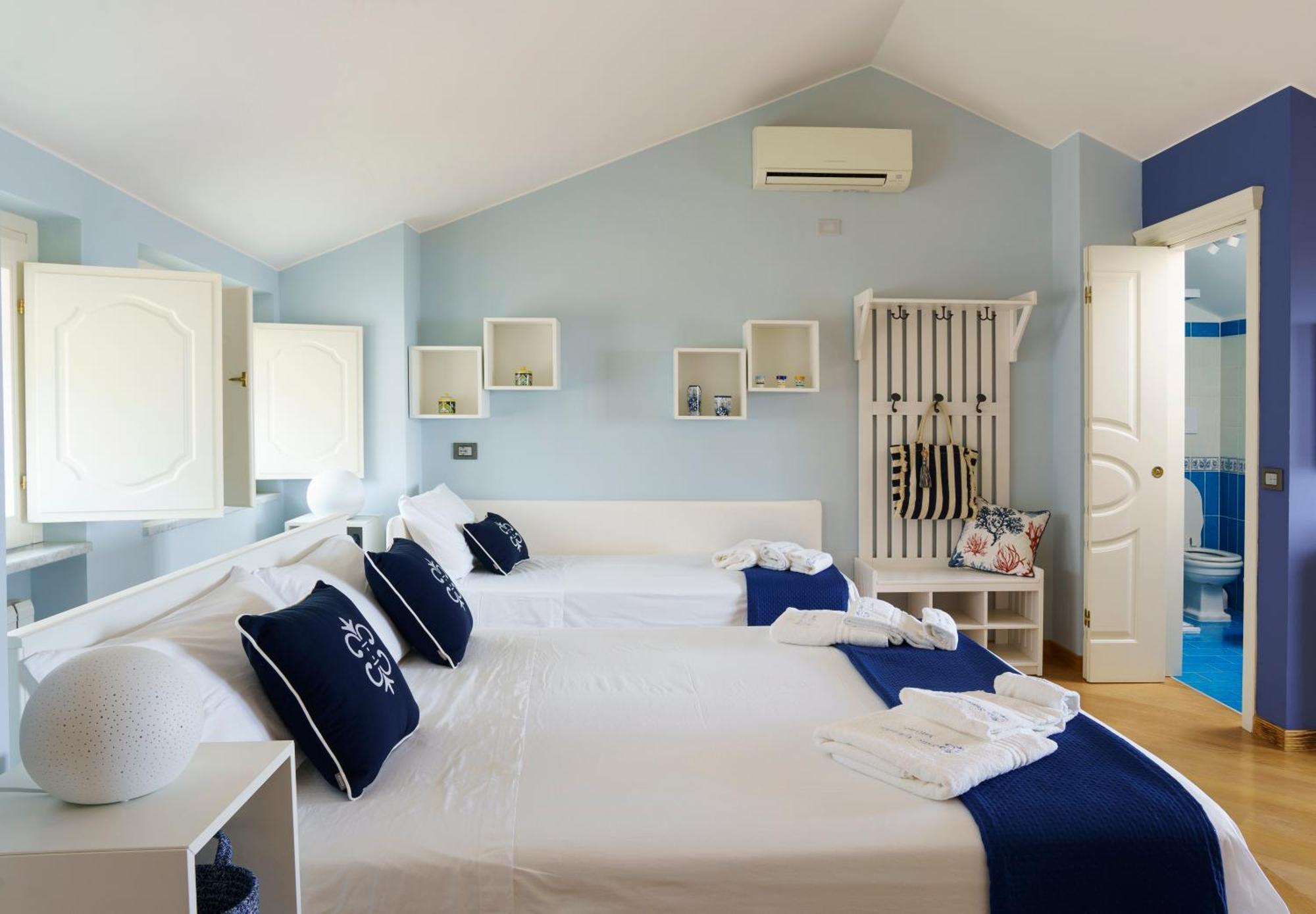 Suite Aphrodite - Exclusive Flat Салерно Экстерьер фото
