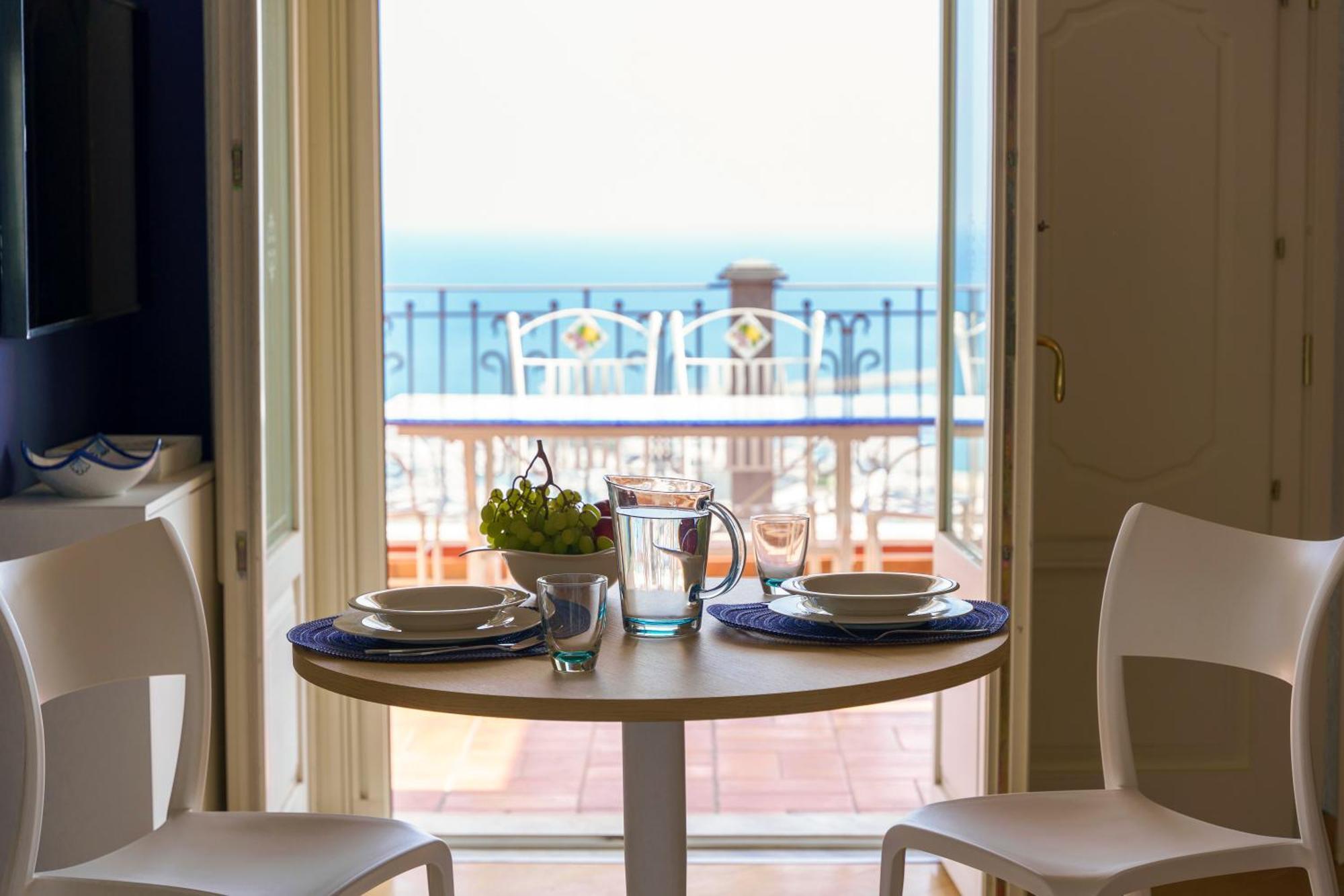 Suite Aphrodite - Exclusive Flat Салерно Экстерьер фото